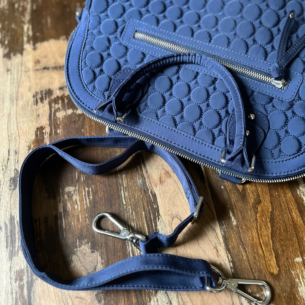Vera Bradley Navy Quilted Bag - Picture 5 of 14